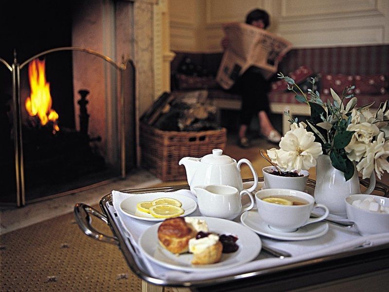 Priory Bay Hotel 시뷰 레스토랑 사진